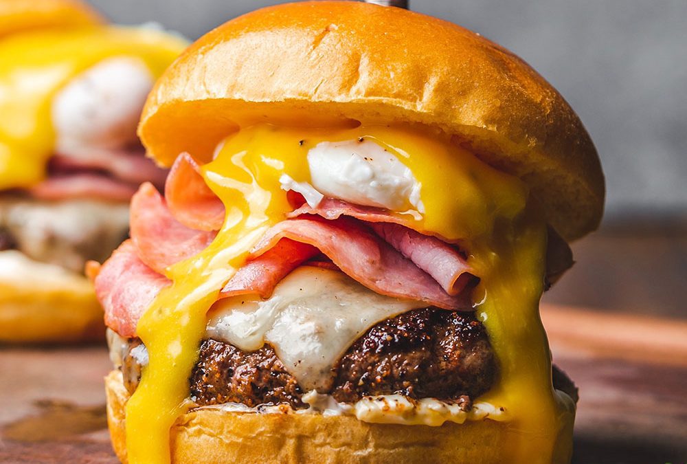 Humphries’ Burgers and Grill — A Quintessential Lincoln Park Gem